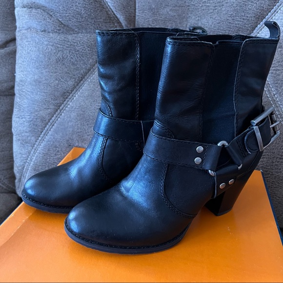 Arturo Chiang Viana Black Leather Boots - Picture 6 of 6